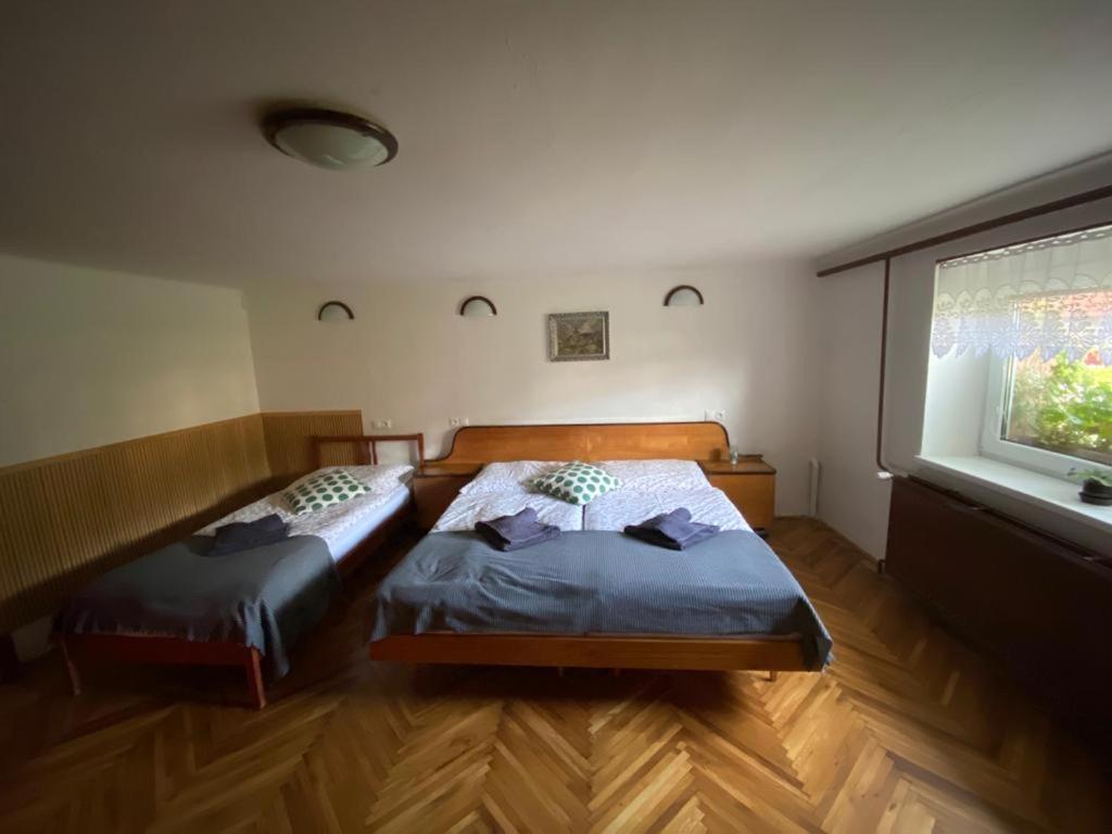 U Deda A Starkej Cierny Balog Exterior photo
